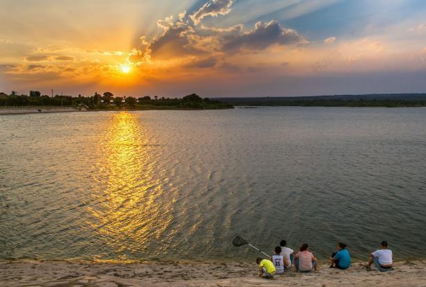 【视觉陕西】相约醴泉湖 遇见最美的夕阳