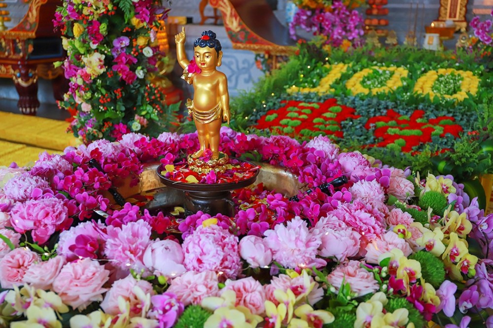 2021年东华禅寺浴佛法会 恭迎释迦牟尼佛圣诞_腾讯新闻