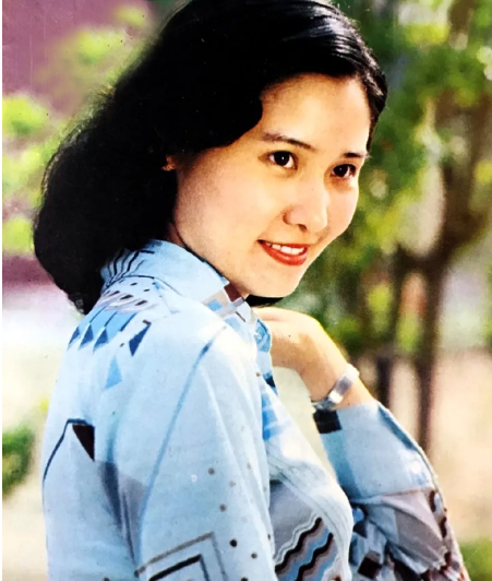 80年代女星张力维红过辉煌过离婚后为何突然沉寂