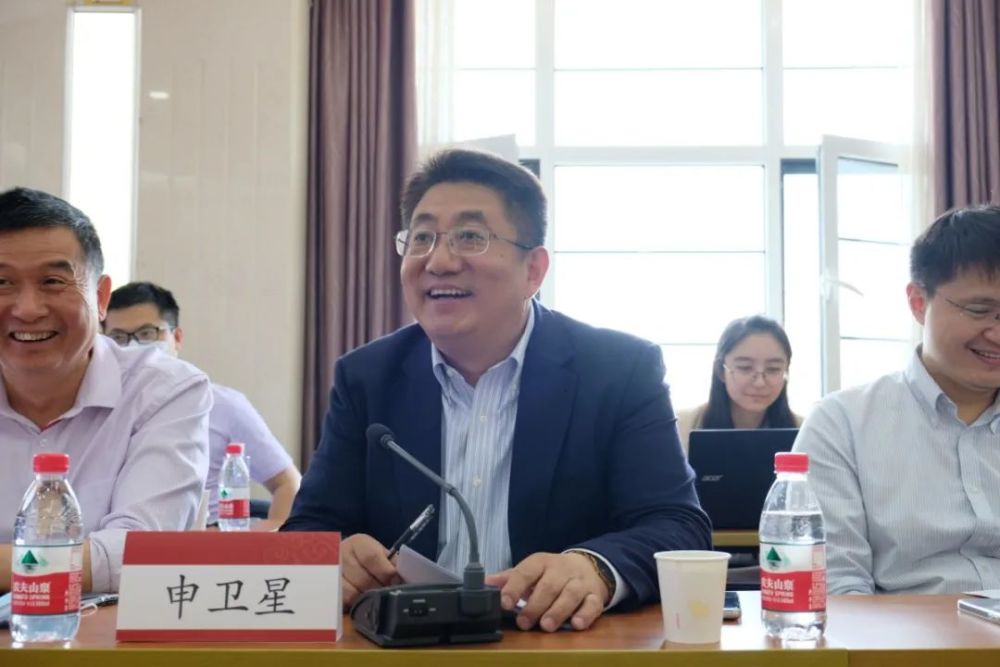 院长张吉豫副教授主持,华为首席全球网络安全和隐私保护法律专家罗明