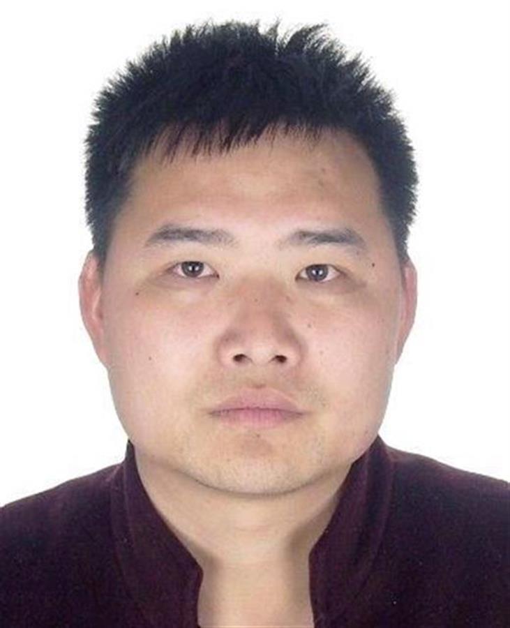 犯罪嫌疑人张冲照片26.