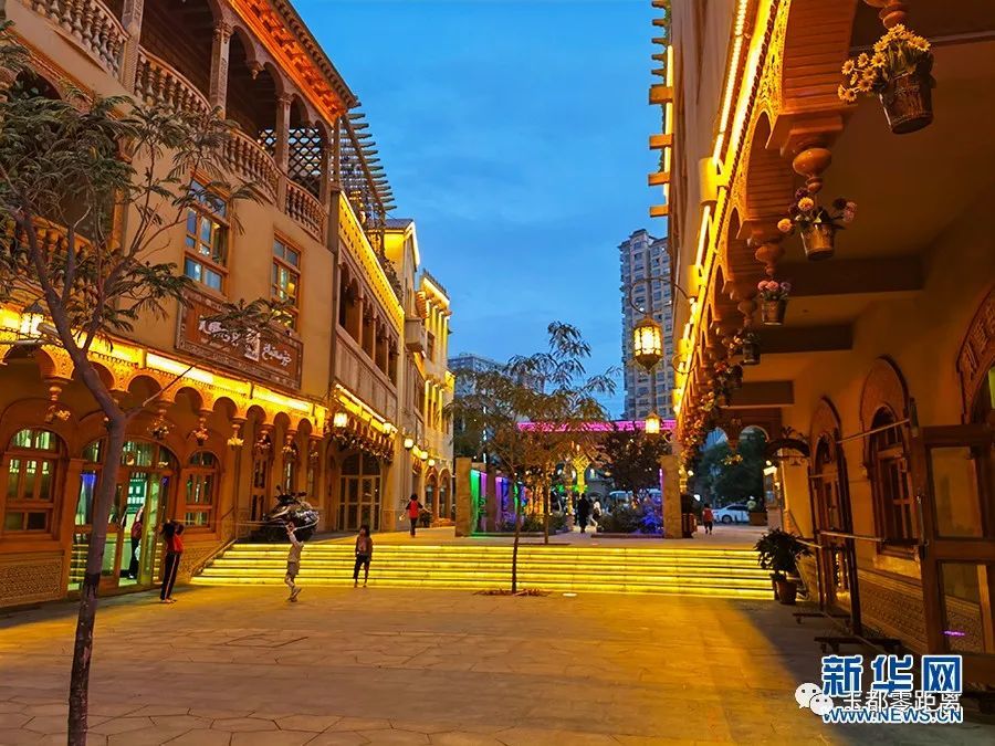 新疆和田市纳尔巴格街道地处城市中心区域,因为其地理布局呈中心发散