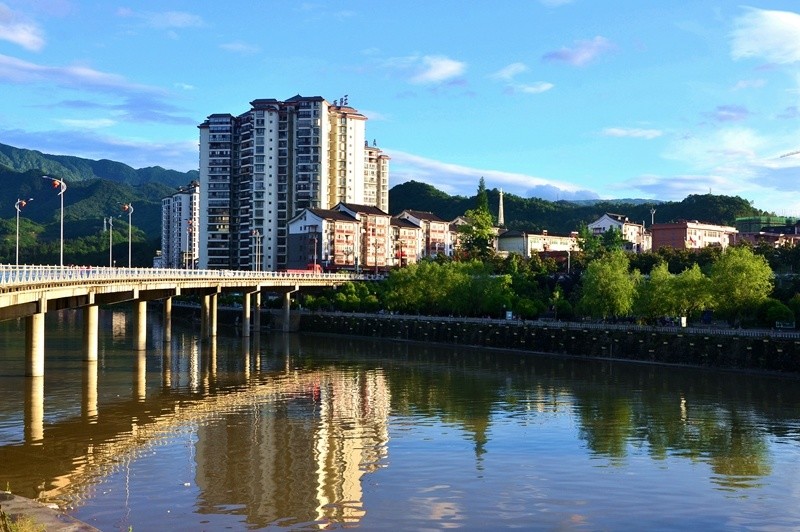 视觉陕西汉中宁强县雨后羌城美如画