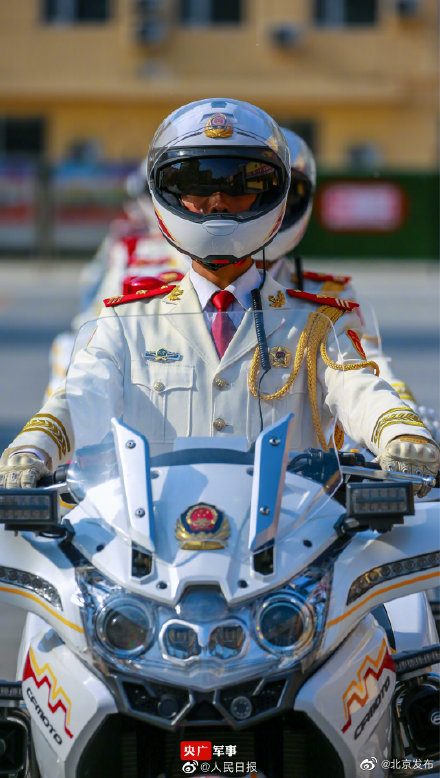 国宾护卫队骑摩托有多帅一组高清壁纸带你看