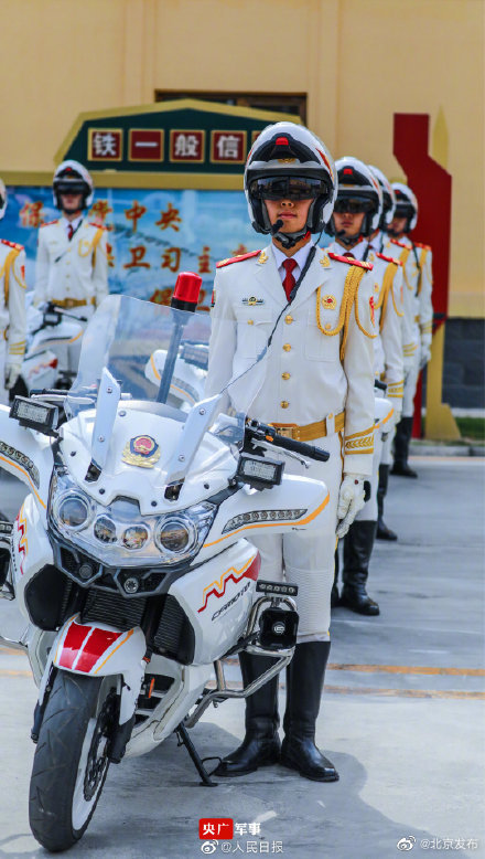 国宾护卫队骑摩托有多帅一组高清壁纸带你看