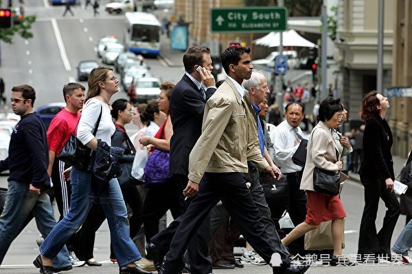 澳洲人口_澳大利亚历年人口总数统计
