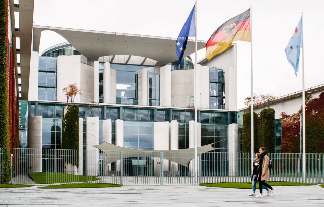 德国一联邦政府部长辞职|德国_时政|柏林自由大学|联邦政府|弗兰齐丝