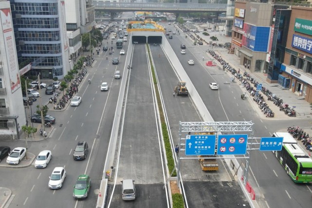 下穿隧道南北方向直接穿越陇海西路,全长850米,北起颍河路,南至汝河路