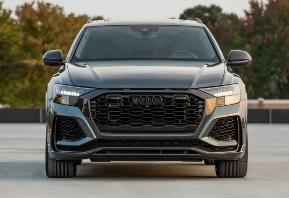 新款奥迪rs q8起售146.88万元,产品力究竟如何?