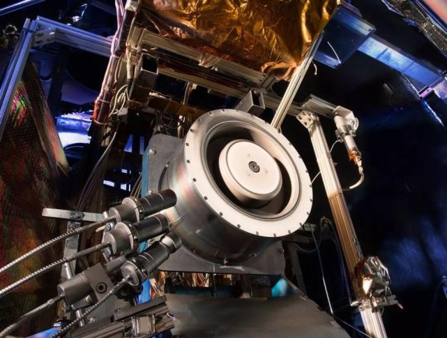 图为电推发动机