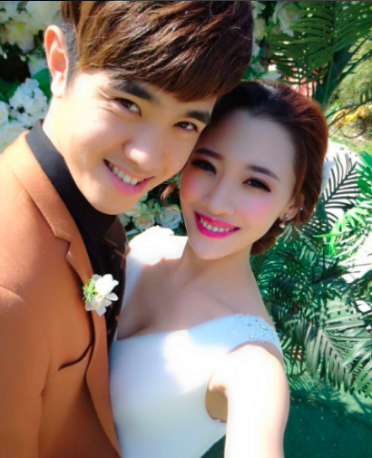 早就能拿到百万年薪的李建滨,在19年与模特宫小萌结婚后拥有了自己的