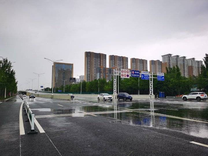 北海路通亭街高架桥全面开通,主线双向6车道,时速60千米