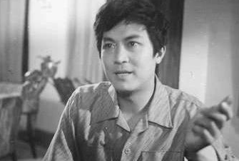 国家一级演员黄达亮照顾患癌妻子23年自己却在片场突然离世