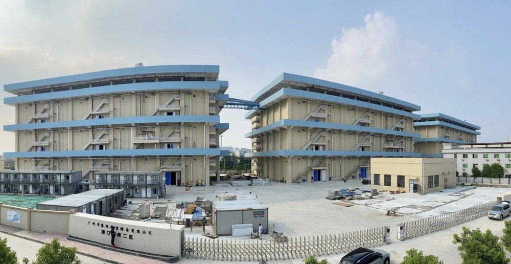 5万吨,建设包括楼房仓3栋,一站式中心,地磅,消防泵房,消防水池,机修