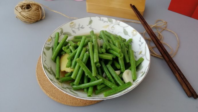 蒜香豇豆家常做法蒜香味濃營養下飯