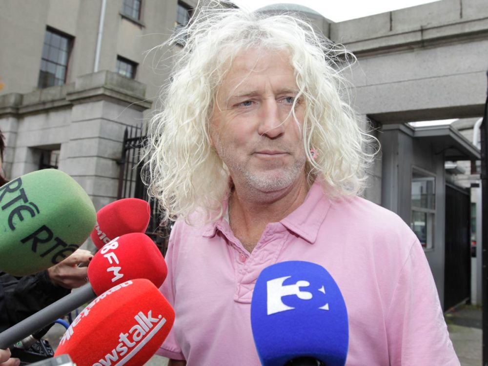 直言抨击欧洲是被美国牵着鼻子走而火起来的欧洲议员米克-华莱士的