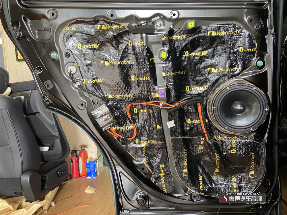 前声场高音使用意大利steg mlg 65c高音安装在三角位原车喇叭位置上