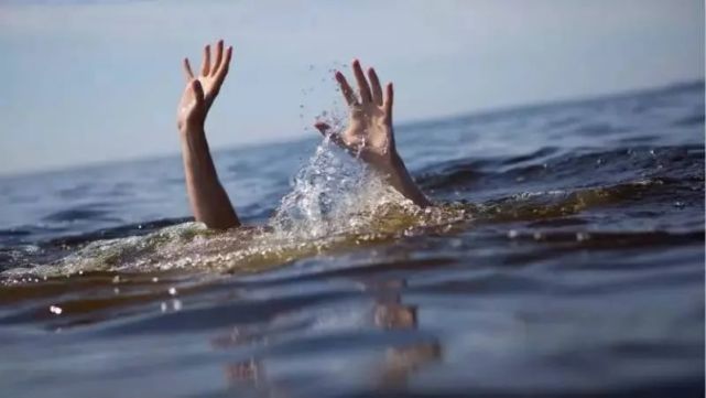 14岁女孩溺亡图片