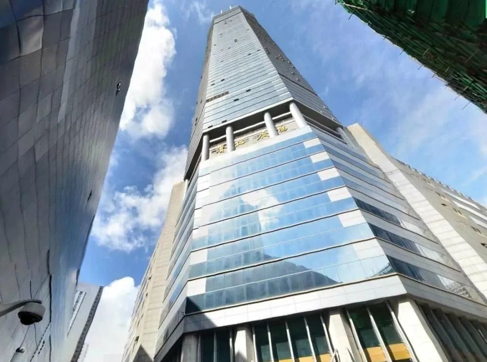 355米的赛格大厦为什么会晃动