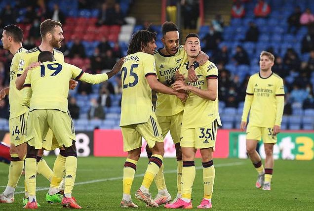 阿森纳 3-1！英超3冠王踢疯了！伤停补时阶段狂轰两球，终结一项耻辱纪录