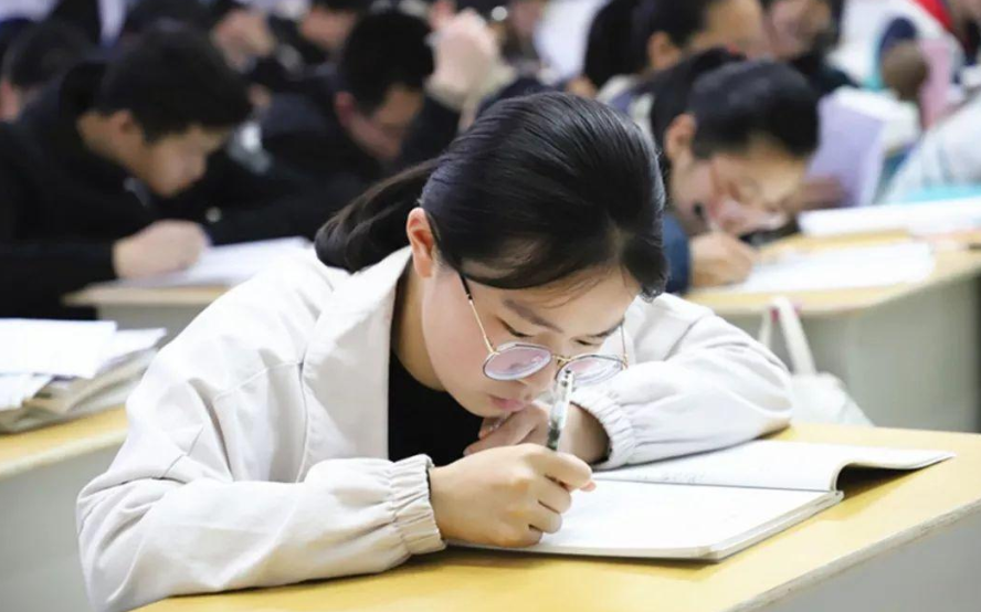 大学里看似不起眼的证书 就业时却成为 大筹码 学生可别错过 腾讯新闻