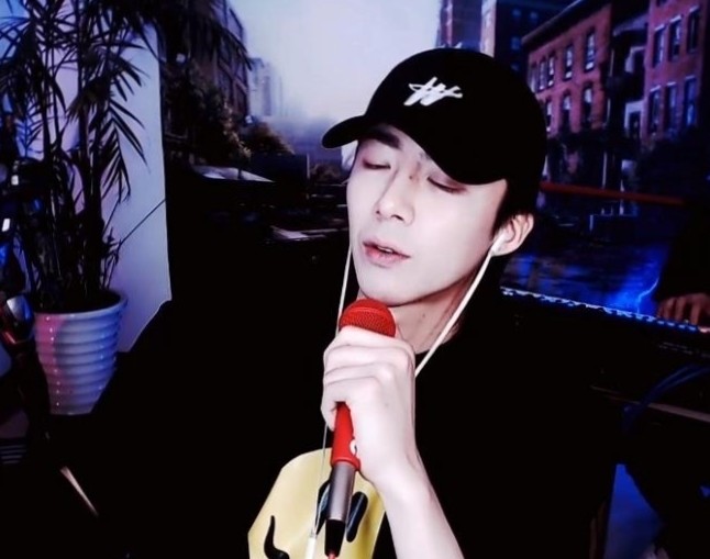 熬鹰艺人刘宇宁,是什么样的受虐性格让我粉上他