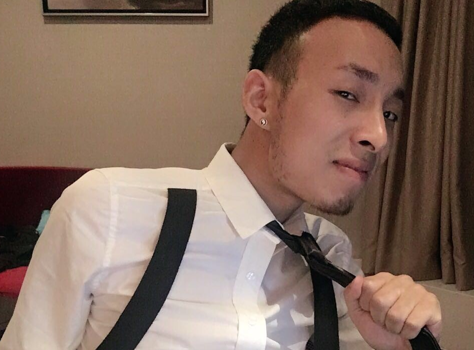 网红上官带刀卖罐头直播间4万人卖出16万单超越散打哥