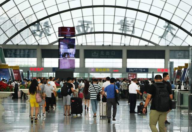 60歲以上老人注意了鐵道部新規坐火車能享受這些特權