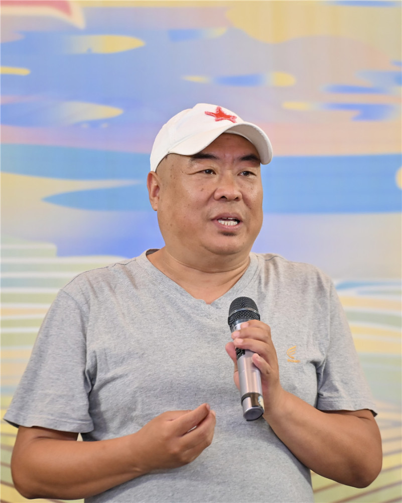 导演杜军领衔主演郭涛该剧导演杜军,领衔主演郭涛,联合主演冯文娟