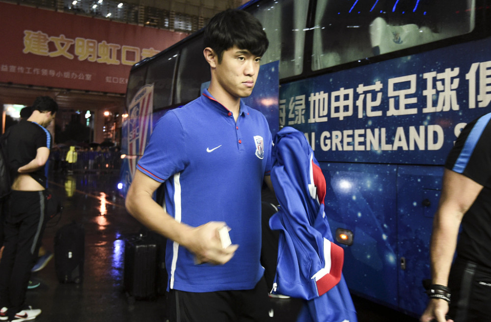 效力于上海申花时期的李建滨在上海申花30年的历史上,这是一支最脏的