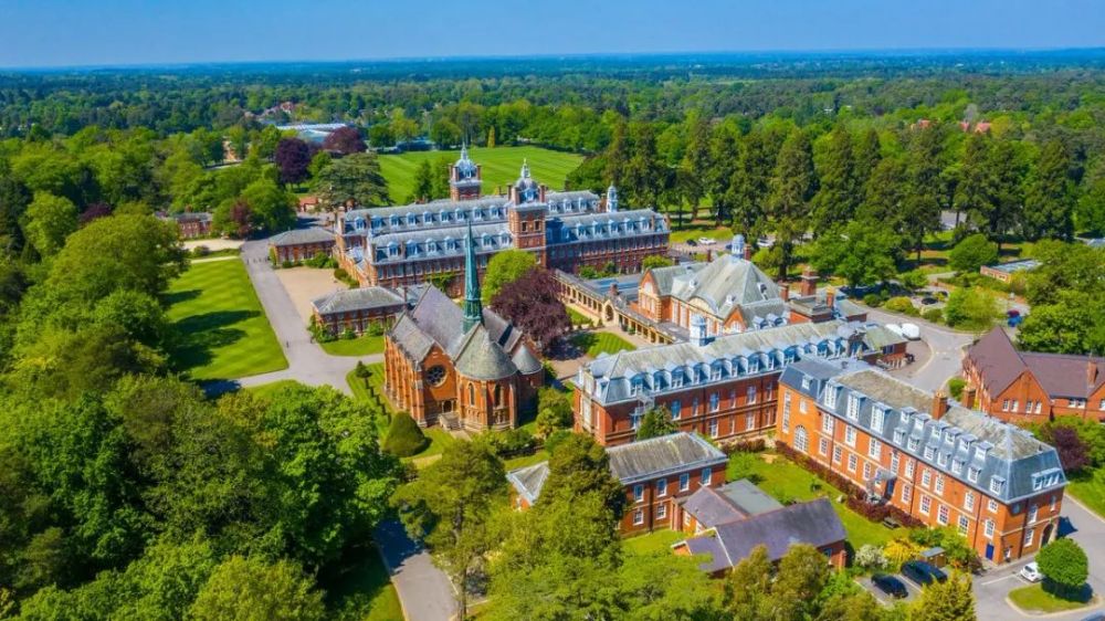 每年收获牛剑藤大满贯的惠灵顿公学,原来他是这样让顶尖公学青睐的!_