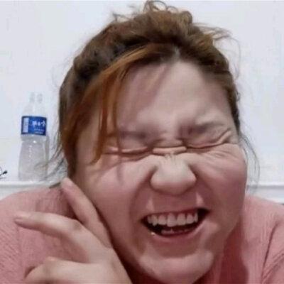 没有团队没有背景搞笑艺人郭老师如何走红网络大揭秘