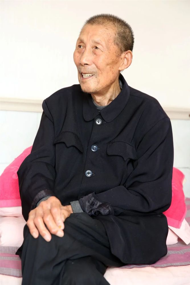 商丘102岁老人潘常达赶上新时代日子过得赛神仙