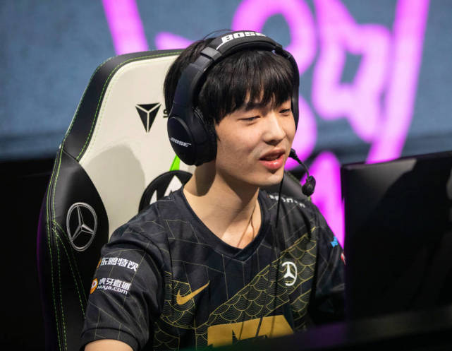 "cryin是rng最弱的选手",管泽元替他发声:他很想证明自己