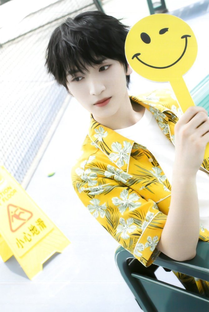 严浩翔起诉原际画侵犯名誉权案败诉赢了法律输了道德