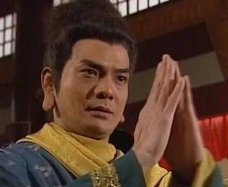 最经典鸠摩智,66岁四处走穴商演,与女儿嘴对嘴玩亲亲被骂惨