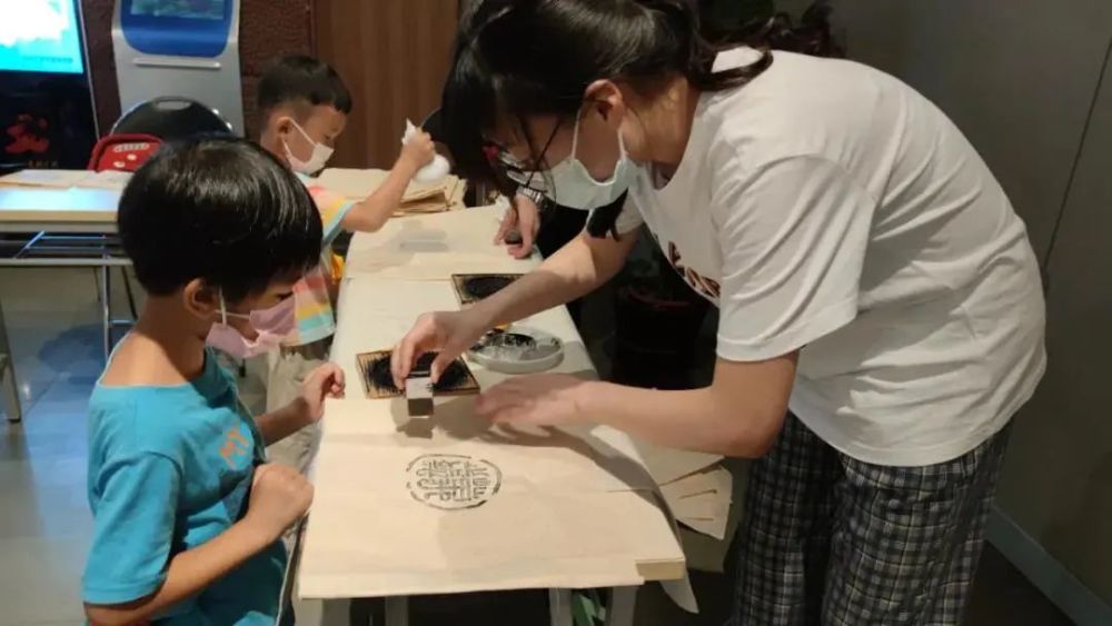 研学活动|看展游馆做拓印,大遗址考古一站式体验