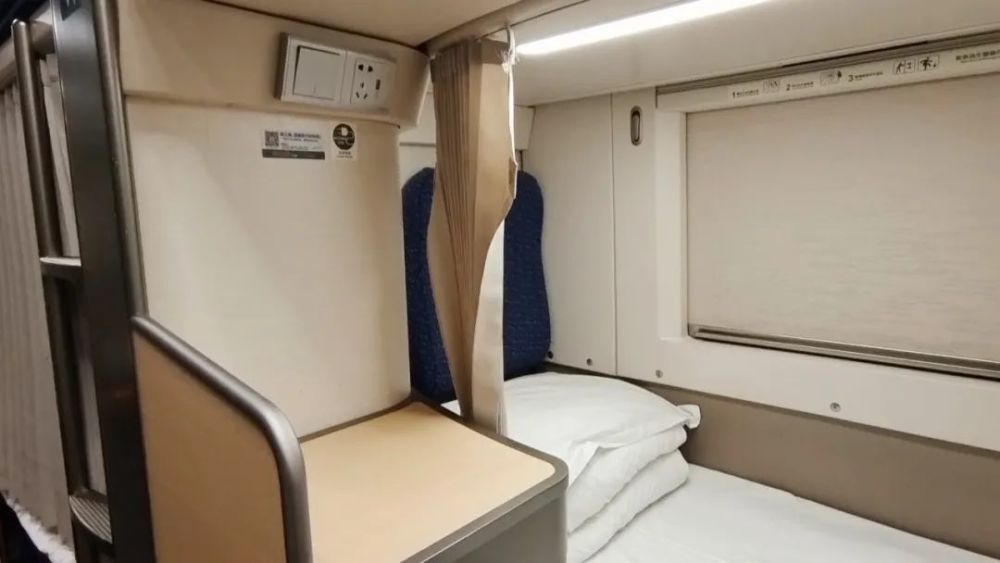 拥有独立观景窗的双层动卧你坐过吗