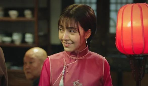 等影视剧中有着出色表演的余心恬,在剧中饰演女主角孙佳慧,与赵大旗