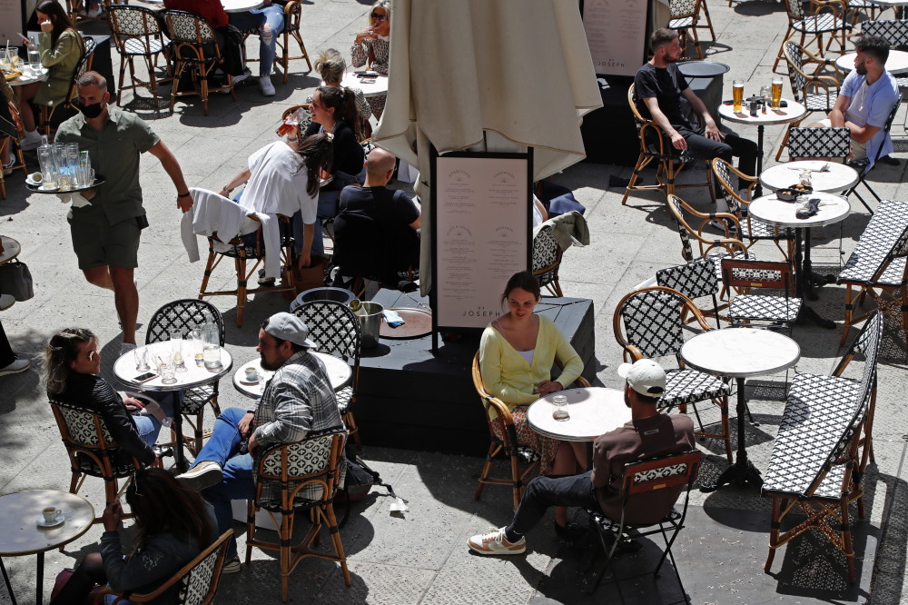 (外代二线)法国餐馆恢复营业