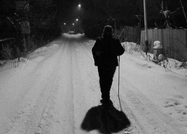 心理测试:三个母亲背影,哪一个让你感动?测你中秋节啥运气最旺_腾讯新