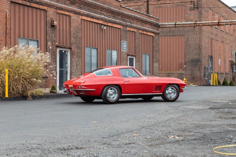 近乎全新的美式经典1967年雪佛兰科尔维特c2