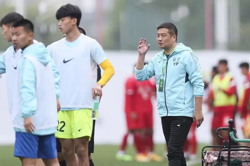 亚冠 国安青训副总监杨璞：国安U21踢亚冠和全运会 看好这批年轻人成材