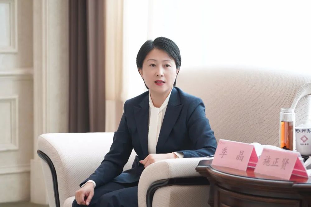 拜访交流步履不停