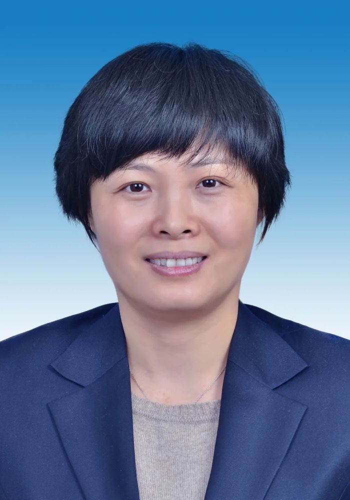 朱莉莉简历5月20日,扬州市江都区召开领导干部会议,宣布省委决定:朱莉