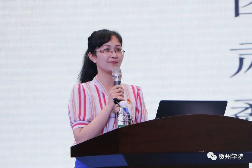 "在李秋燕老师和同学们的在一问一答中,第二篇章"中流砥柱" 的讲授