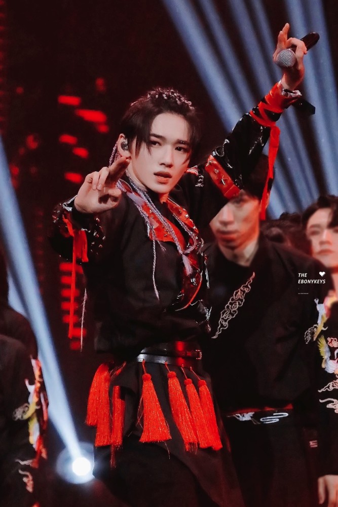 时代少年团宋亚轩舞台神图来啦