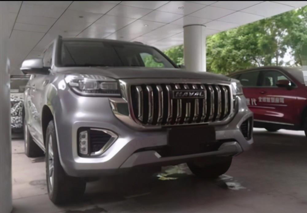 车长缩短13mm中期改款哈弗h9实车照片曝光