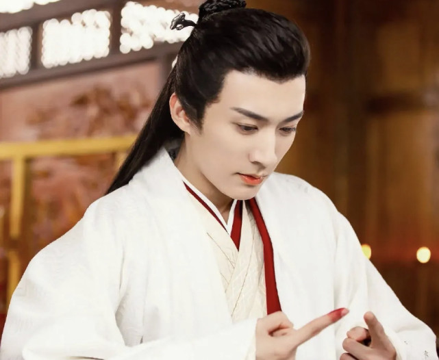 满屏一星评价,"万年男配"刘学义新剧《清落》扑了,不火真是命