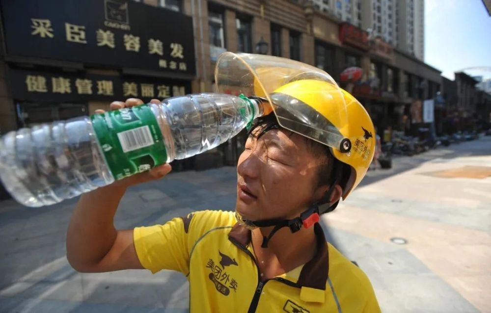 中年人的告白寧願工地流汗去工廠加班也不建議年輕人送外賣